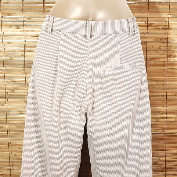 Mid-Rise Wide Wale Corduroy Slacks 🍁 - Picture 8 of 12